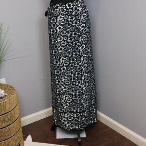 Blue & White Rayon Sarong Wrap Skirt / Scarf Cover-Up One Size